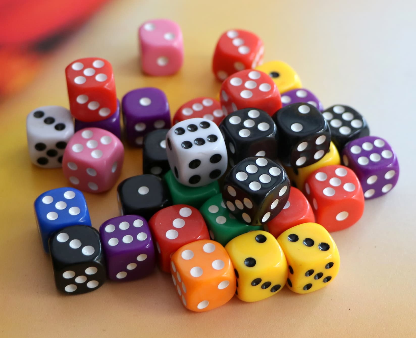 כמה עולה להדפיס על קוביות