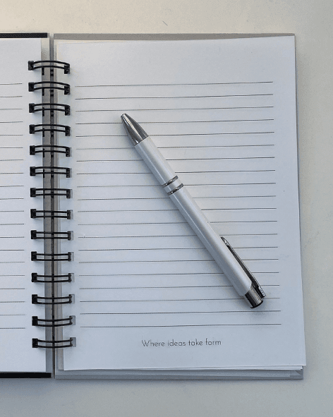 מחברת כריכה קשה